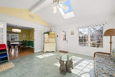 940 N Carmel Drive N, Palatine, IL 60074 - Photo 3