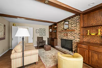 940 N Carmel Drive N, Palatine, IL 60074 - Photo 15