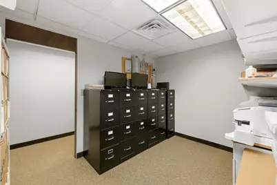 7101 N Cicero Avenue #100, Lincolnwood, IL 60712 - Photo 9