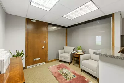 7101 N Cicero Avenue #100, Lincolnwood, IL 60712 - Photo 5