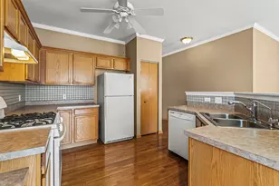 1553 Benzie Cir, Romeoville, IL 60446 - Photo 11