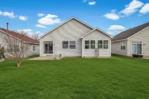 1553 Benzie Cir, Romeoville, IL 60446 - Photo 3