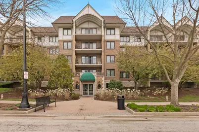 5 S Pine Street #509, Mount Prospect, IL 60056 - Photo 1