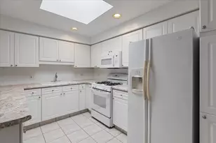 5 S Pine St, Mount Prospect, IL 60056 - Photo 11