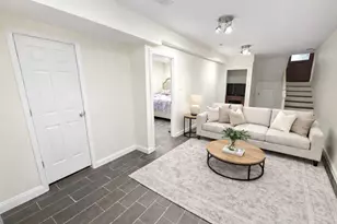 2817 N Clybourn Ave, Chicago, IL 60618 - Photo 5