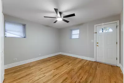 542 E 44th Street #GARDEN, Chicago, IL 60653 - Photo 15