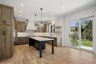 286 N Indiana Ave, Elmhurst, IL 60126 - Photo 13