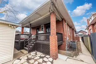 7251 S Paxton Ave, Chicago, IL 60649 - Photo 31