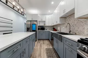 7251 S Paxton Ave, Chicago, IL 60649 - Photo 11