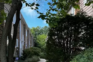 315 Hawthorn Ave, Glencoe, IL 60022 - Photo 1