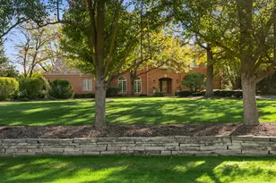 1515 Galloway Dr, Inverness, IL 60010 - Photo 3