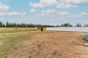 2490 Olivia Ct, Wauconda, IL 60084 - Photo 23