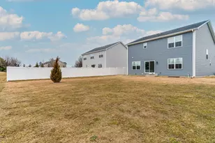 2490 Olivia Ct, Wauconda, IL 60084 - Photo 21