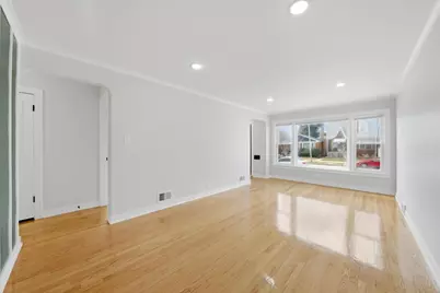 10537 S Rhodes Avenue, Chicago, IL 60628 - Photo 5