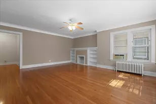 811 Dobson St, Evanston, IL 60202 - Photo 3