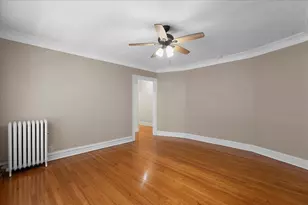 811 Dobson St, Evanston, IL 60202 - Photo 11