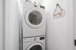 1215 W Lexington St, Chicago, IL 60607 - Photo 27