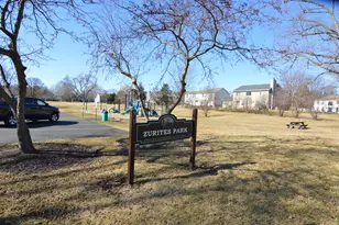 104 N Pleasant Rd, Lake Zurich, IL 60047 - Photo 27