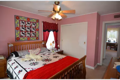 104 N Pleasant Road, Lake Zurich, IL 60047 - Photo 9