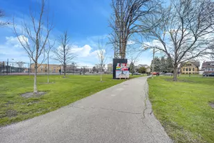 2749 N Kilbourn Ave, Chicago, IL 60639 - Photo 11