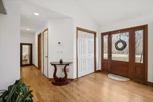 50 W Blodgett Ave, Lake Bluff, IL 60044 - Photo 3