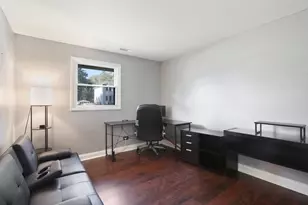 1933 Whittier Ln, Schaumburg, IL 60193 - Photo 23