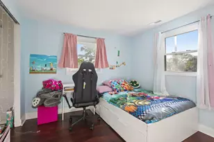 1933 Whittier Ln, Schaumburg, IL 60193 - Photo 17