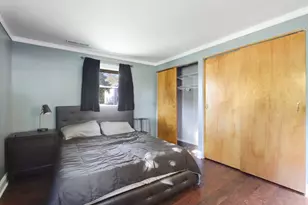 1933 Whittier Ln, Schaumburg, IL 60193 - Photo 21