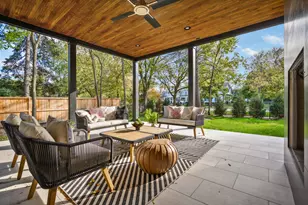 809 Lenox Rd, Glenview, IL 60025 - Photo 67