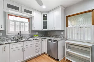 4539 Clyde Ave, Lyons, IL 60534 - Photo 3