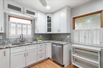 4539 Clyde Avenue, Lyons, IL 60534 - Photo 7