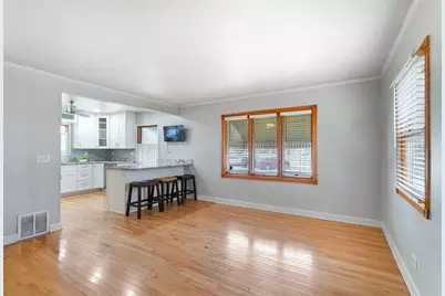 4539 Clyde Avenue, Lyons, IL 60534 - Photo 5