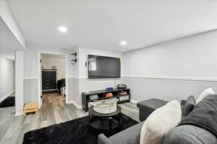 2052 E 80th St, Chicago, IL 60617 - Photo 23