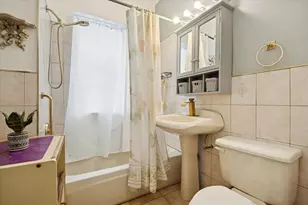 2052 E 80th St, Chicago, IL 60617 - Photo 9