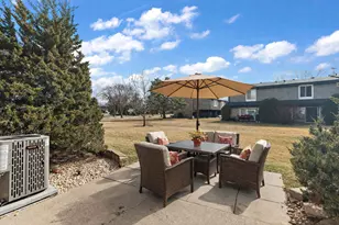 23 Cour Versaille Ct, Palos Hills, IL 60465 - Photo 15