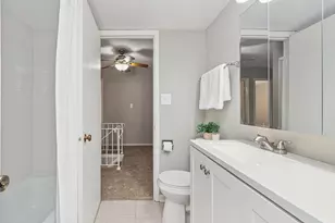 23 Cour Versaille Ct, Palos Hills, IL 60465 - Photo 11