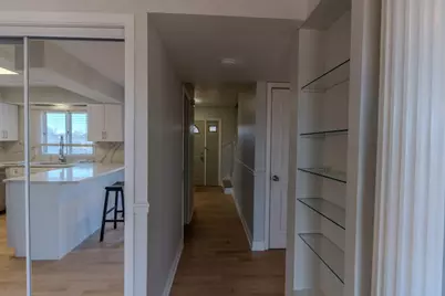 4345 Mumford Drive, Hoffman Estates, IL 60192 - Photo 19