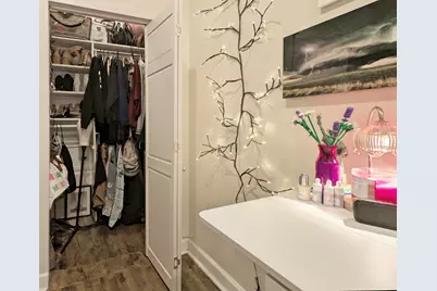 917 N Hermitage Avenue #1, Chicago, IL 60622 - Photo 11