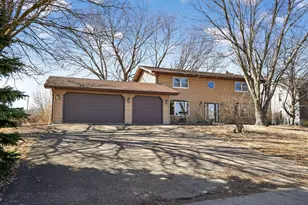 13142 Cathy Ln, Plainfield, IL 60585 - Photo 3