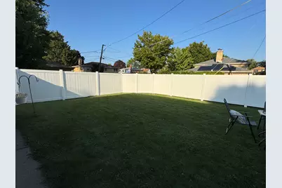 4555 Cleveland Street, Skokie, IL 60076 - Photo 5