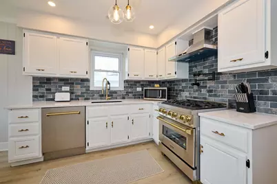 4555 Cleveland Street, Skokie, IL 60076 - Photo 17