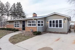 1916 Niva Ct, Waukegan, IL 60087 - Photo 1