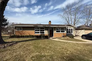 1916 Niva Ct, Waukegan, IL 60087 - Photo 1