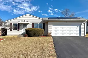 2910 17th St, Rockford, IL 61109 - Photo 1