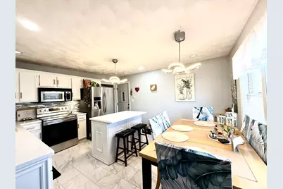 2910 17th Street, Rockford, IL 61109 - Photo 3