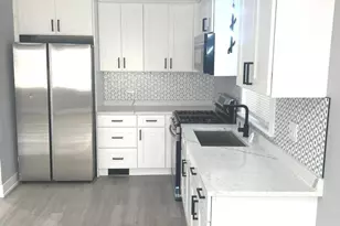 9339 S Burnside Ave, Chicago, IL 60619 - Photo 7