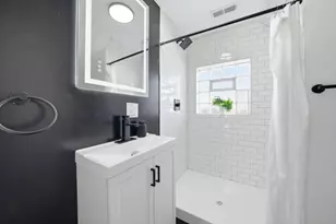 11576 S La Salle St, Chicago, IL 60628 - Photo 15