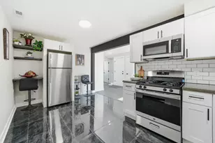 11576 S La Salle St, Chicago, IL 60628 - Photo 9