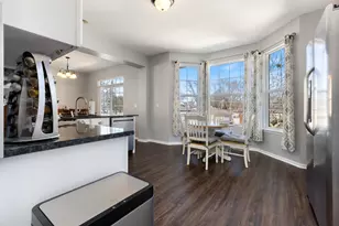 922 Summit Creek Dr, Shorewood, IL 60404 - Photo 13