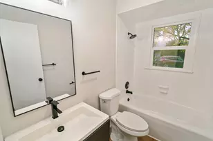 615 Polo Dr, Wheaton, IL 60187 - Photo 9